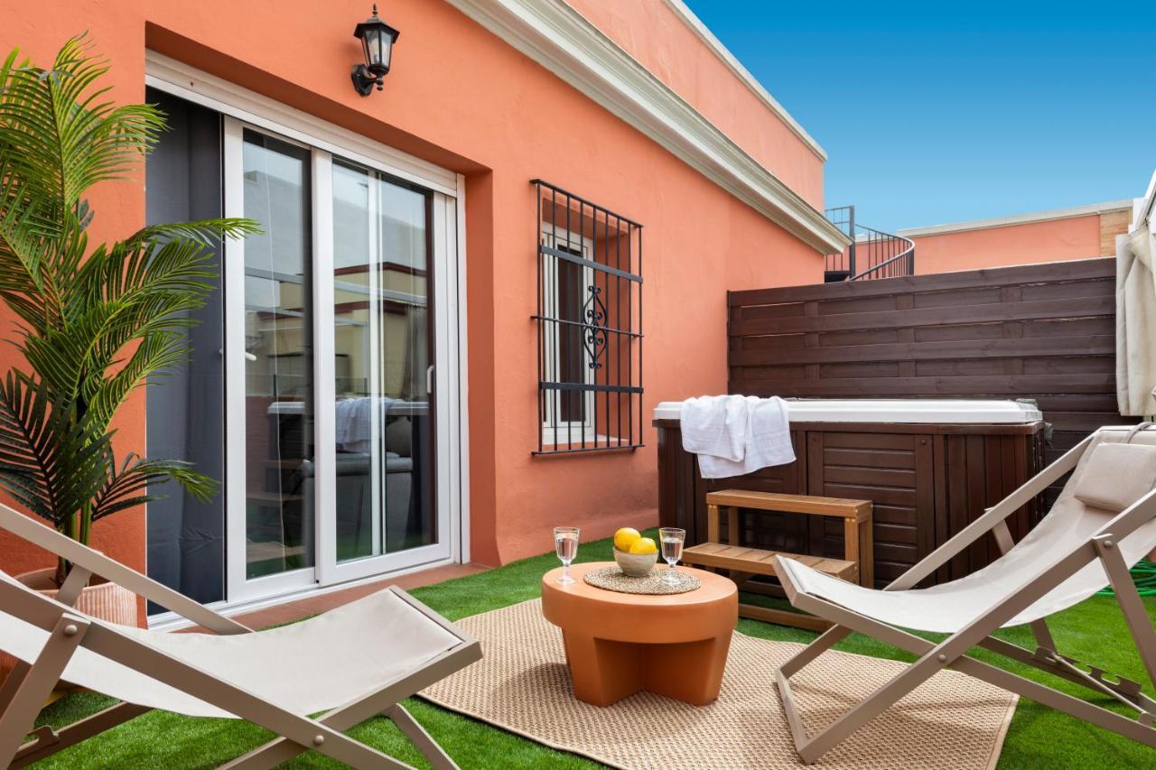 Suites Maestranza Santas Patronas - Penthouse With Jacuzzi And Parking Sevilla Exterior foto